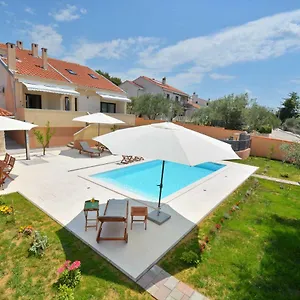 https://villa-zupan-zadar.hotelinzadar.com
